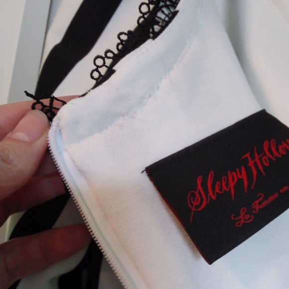 SOLD Sleepy Hallow Katrina Dress - Picture 9 of 13